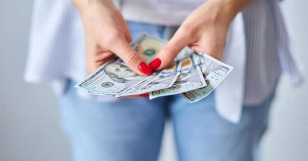 How to make extra income while working full-time