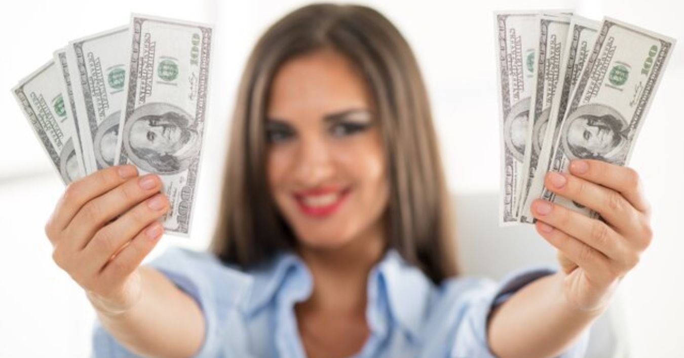 Do You Live in Brazil? Now It's Possible to Earn Money in Dollars Working from Brazil