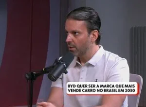 BYD no Brasil quer ser líder até 2030, Baldy prevê que Camaçari será referência como Betim, critica rivais e vê 'medo' na reação das montadoras